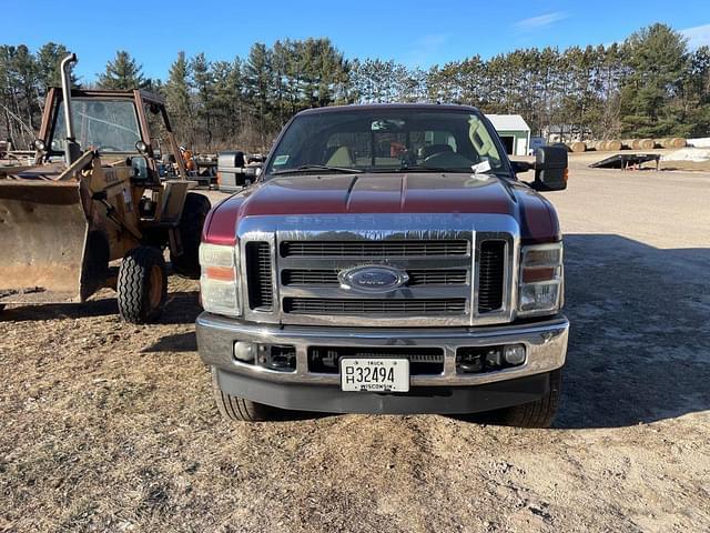 Image of Ford F-350 equipment image 1