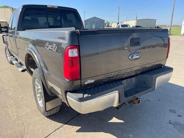 Image of Ford F-350 equipment image 4