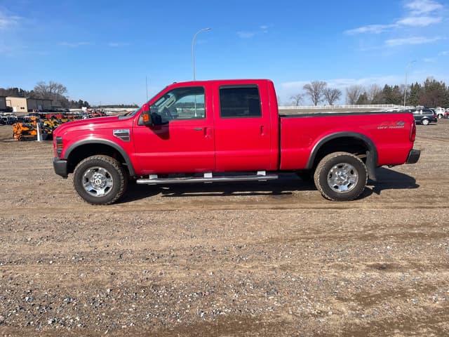 Image of Ford F-350 equipment image 1