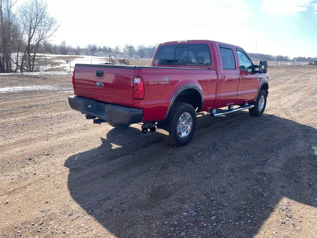 Image of Ford F-350 equipment image 4