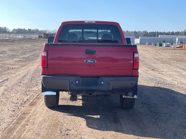 Image of Ford F-350 equipment image 3