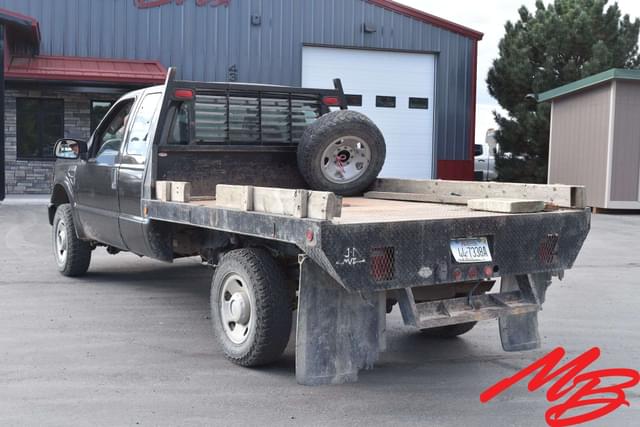 Image of Ford F-350 equipment image 4