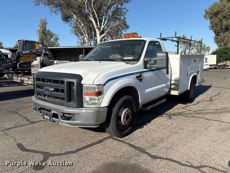 2008 Ford F-350 Equipment Image0