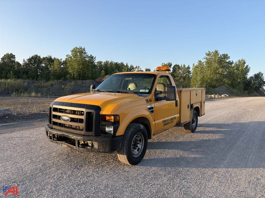 2008 Ford F-350 Equipment Image0