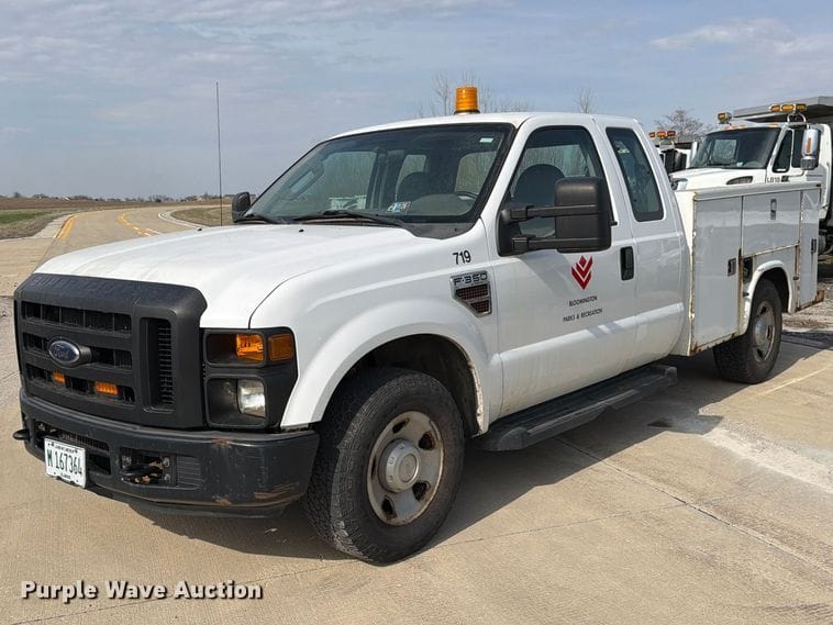 2008 Ford F-350 Equipment Image0