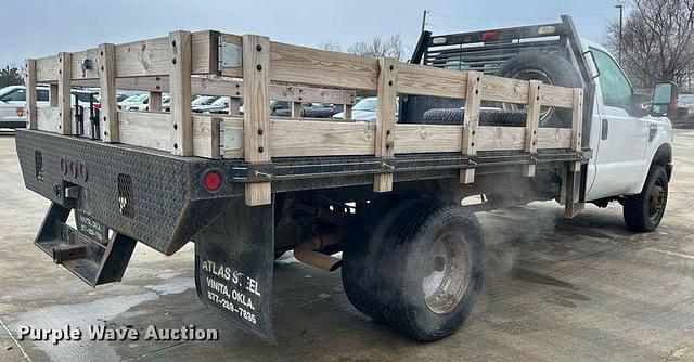 Image of Ford F-350 equipment image 4