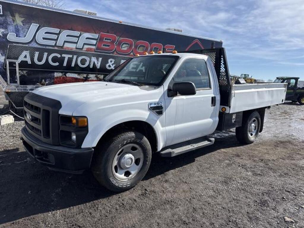 Image of Ford F-350 Primary image