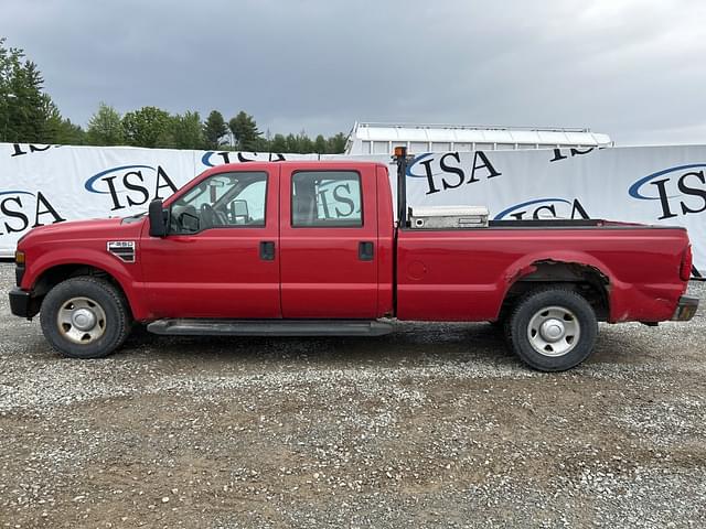 Image of Ford F-350 equipment image 1
