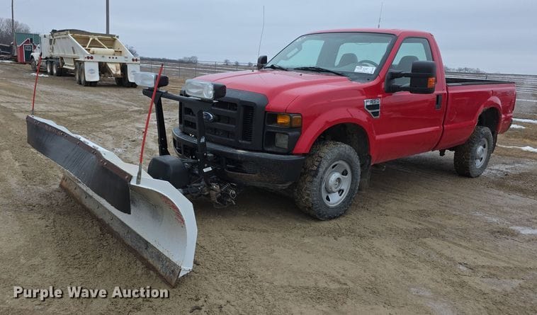 2008 Ford F-350 Equipment Image0