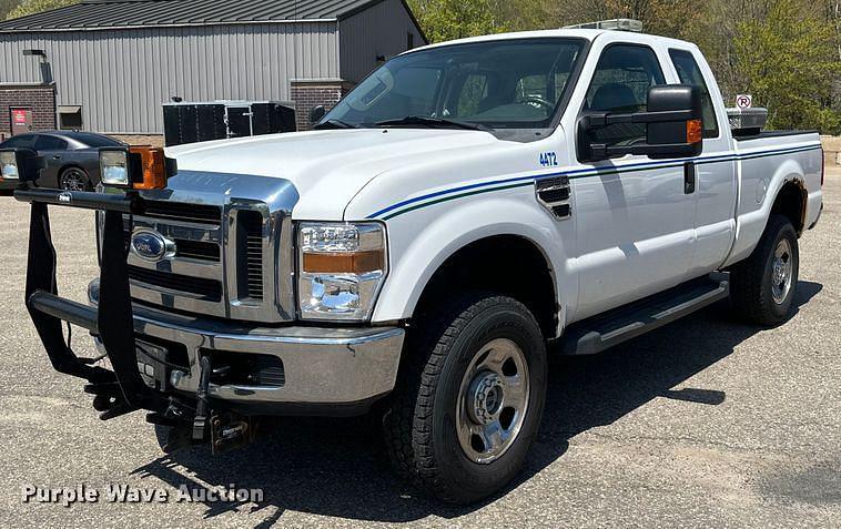 Image of Ford F-350 Primary image