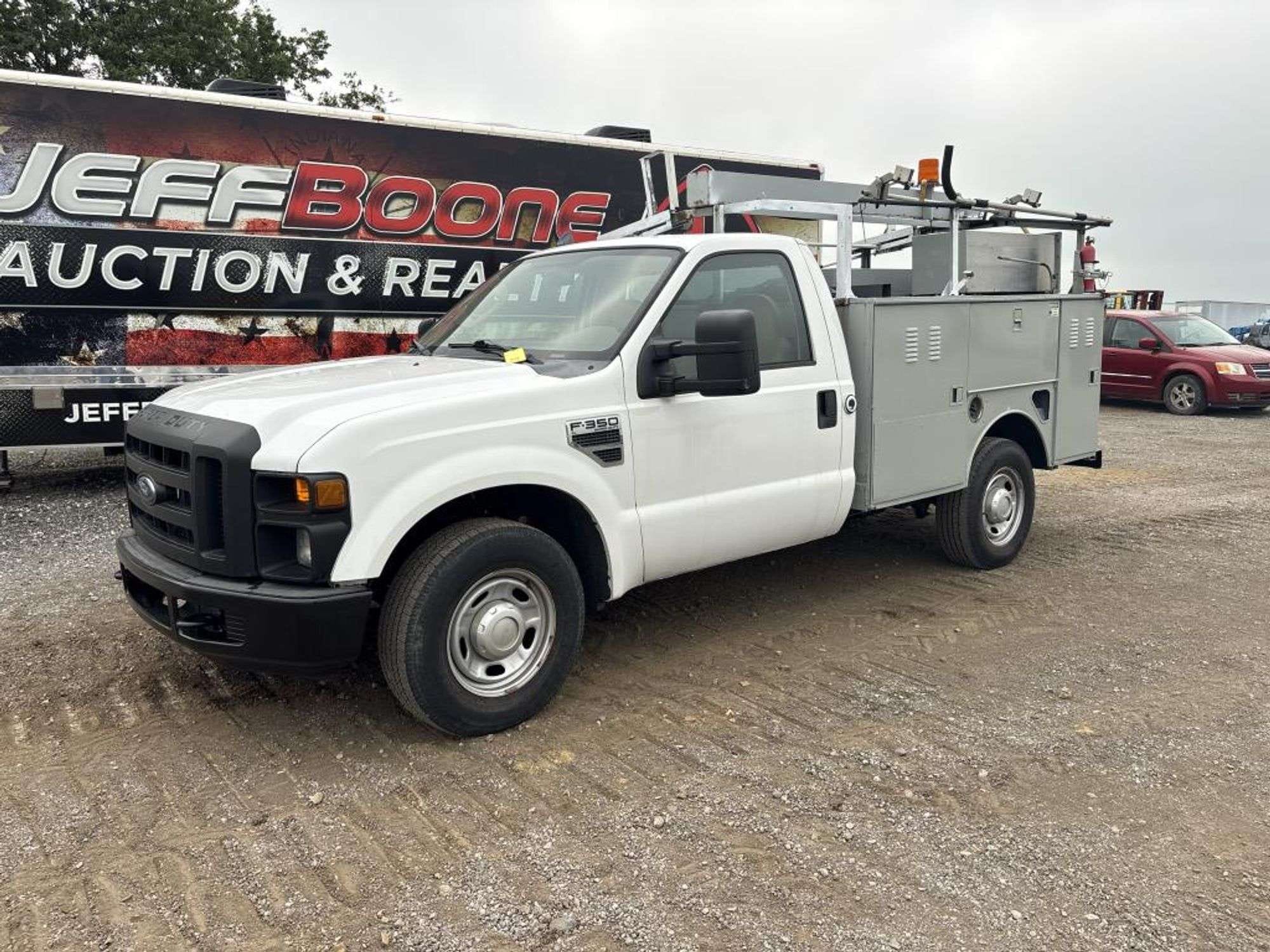 2008 Ford F-350 Equipment Image0