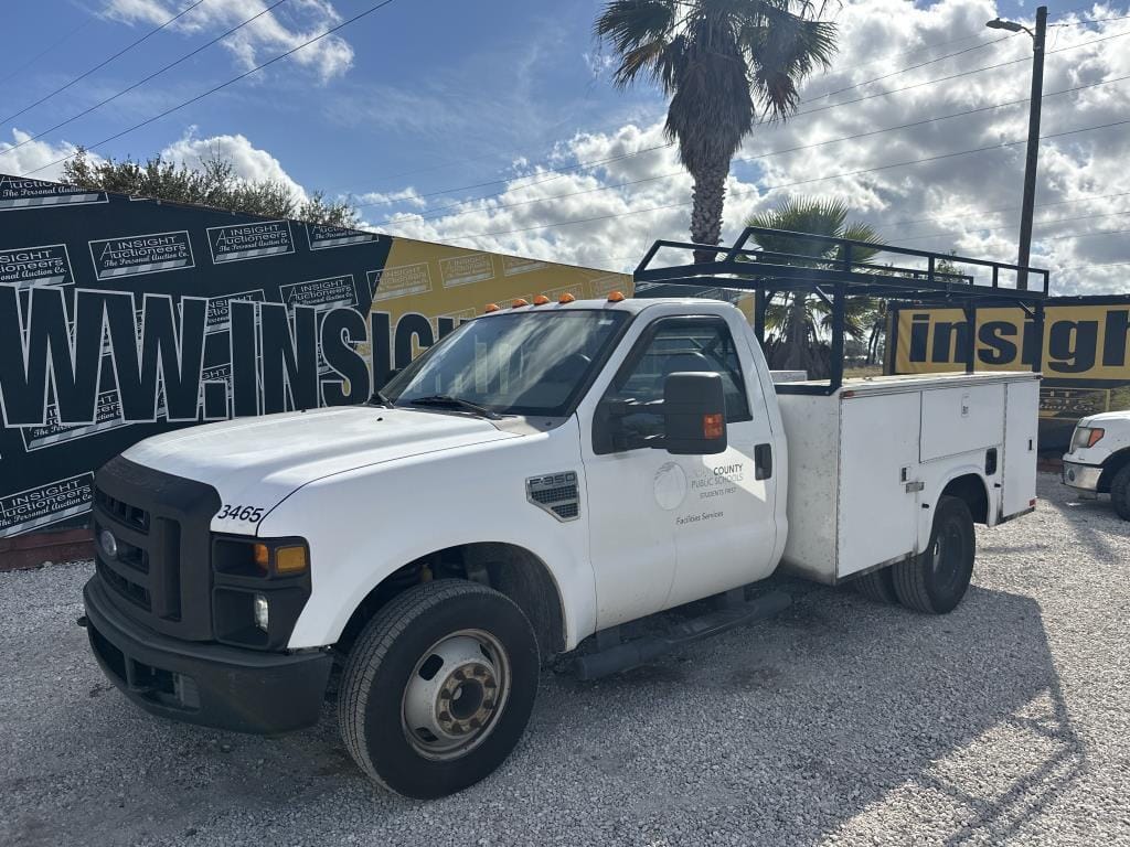 2008 Ford F-350 Equipment Image0