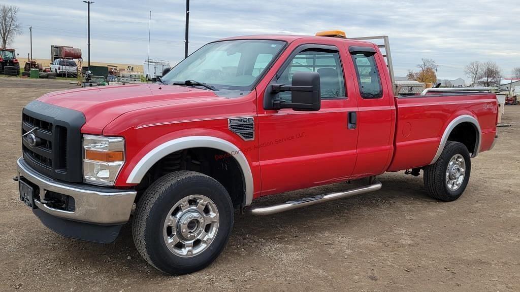 Image of Ford F-350 Primary image