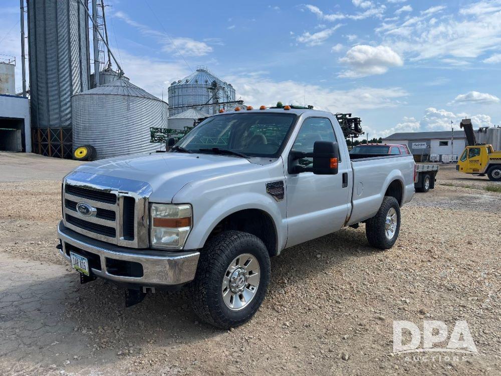 Image of Ford F-350 Primary image