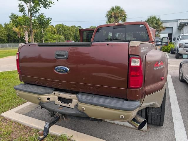 Image of Ford F-450 equipment image 2
