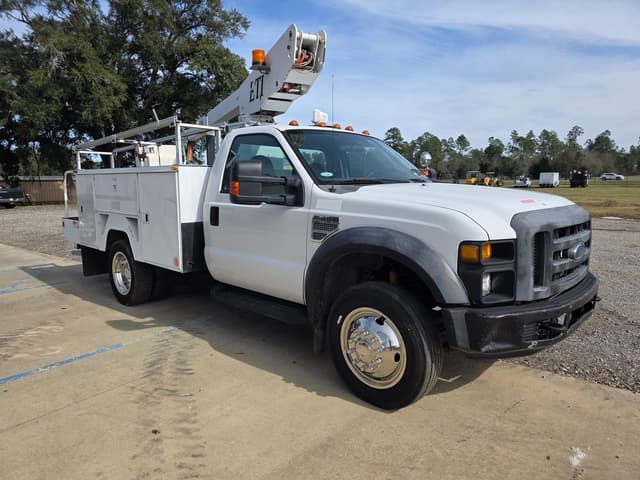 Image of Ford F-450 equipment image 1