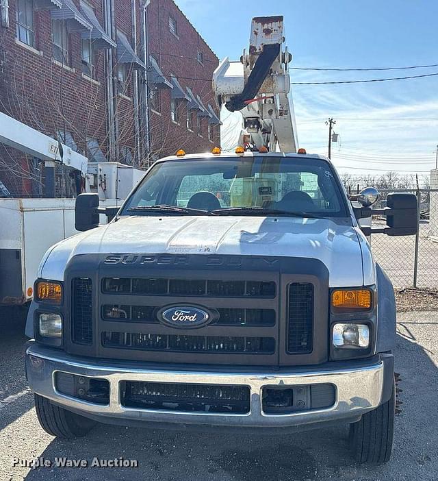 Image of Ford F-450 equipment image 1