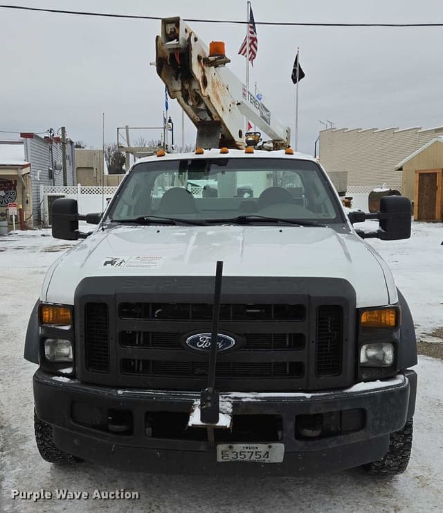 Image of Ford F-450 equipment image 1