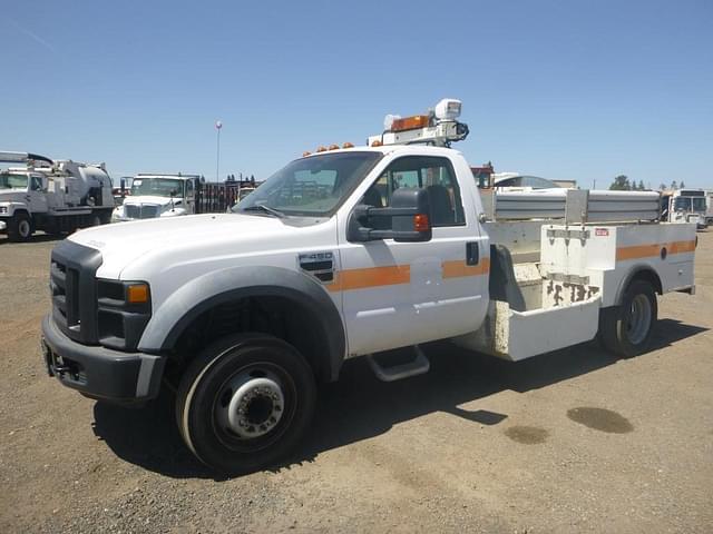 Image of Ford F-450 equipment image 1