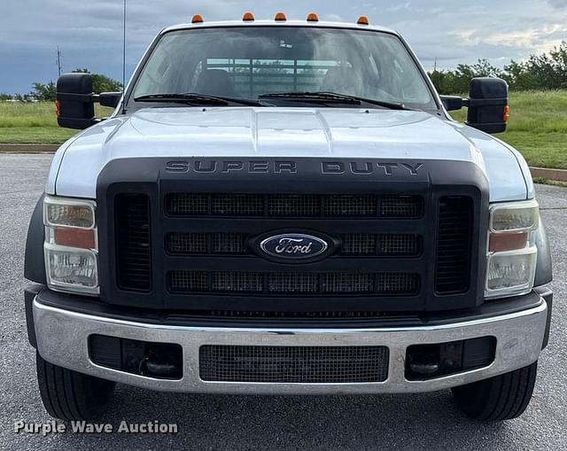 Image of Ford F-450 equipment image 1