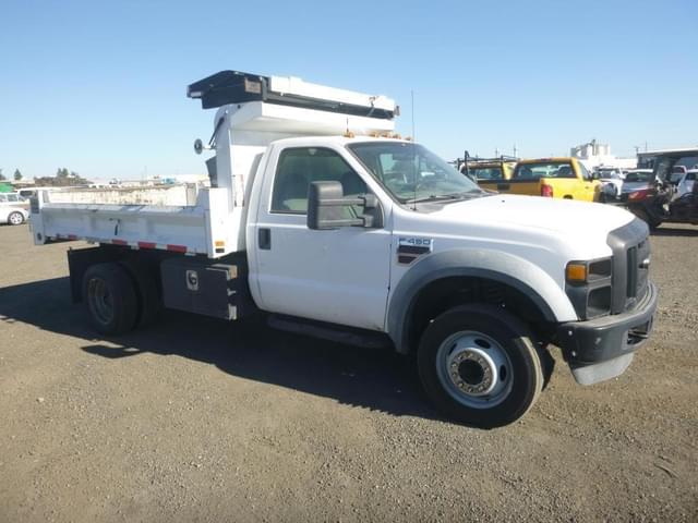 Image of Ford F-450 equipment image 1
