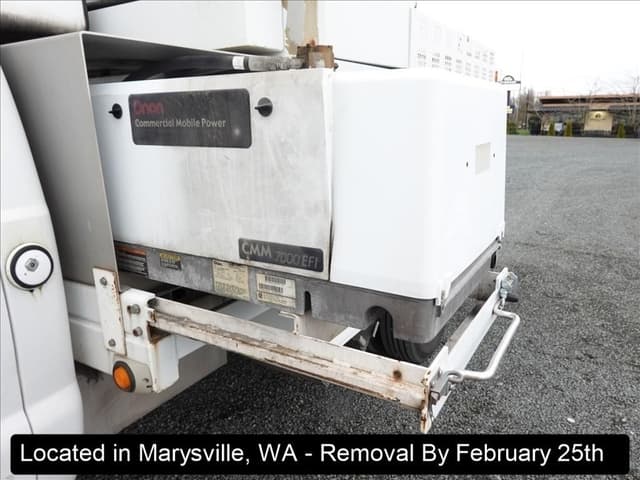 Image of Ford F-450 equipment image 4