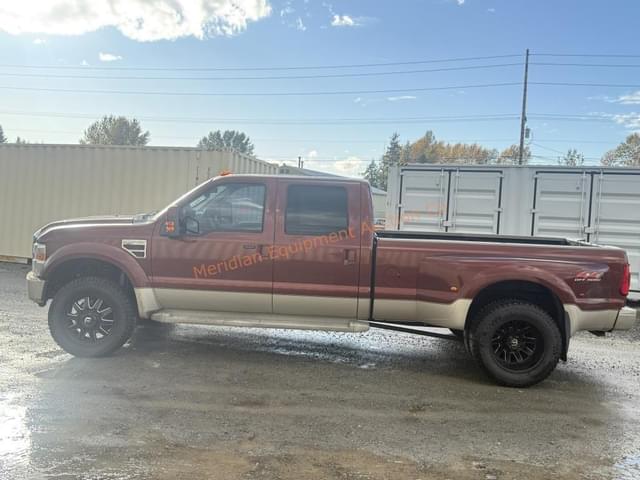 Image of Ford F-450 equipment image 4