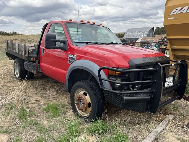 Image of Ford F-450 equipment image 2