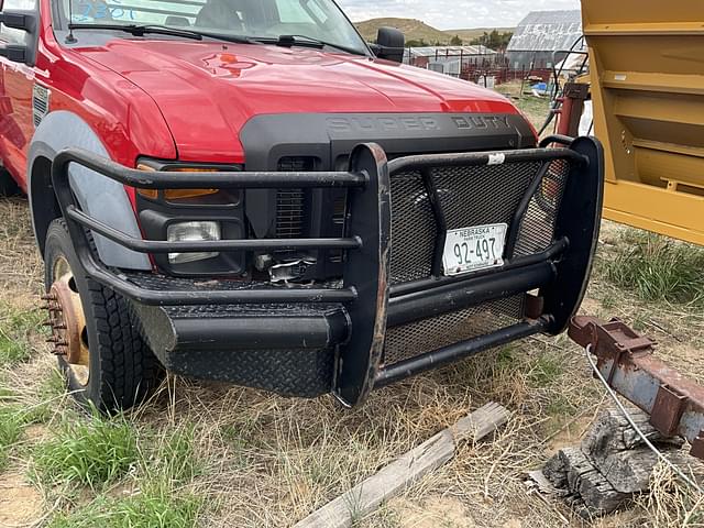 Image of Ford F-450 equipment image 4