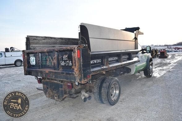 Image of Ford F-450 equipment image 3