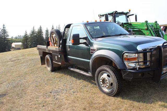 Image of Ford F-450 equipment image 2