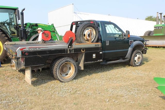 Image of Ford F-450 equipment image 3