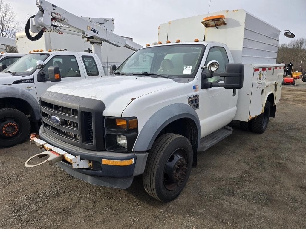 Image of Ford F-450 Primary image