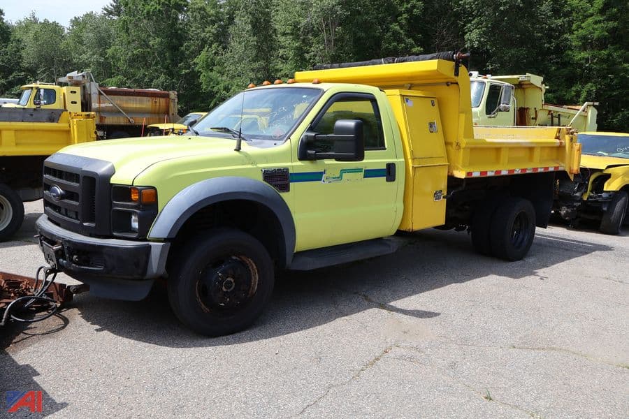 Image of Ford F-450 Primary image