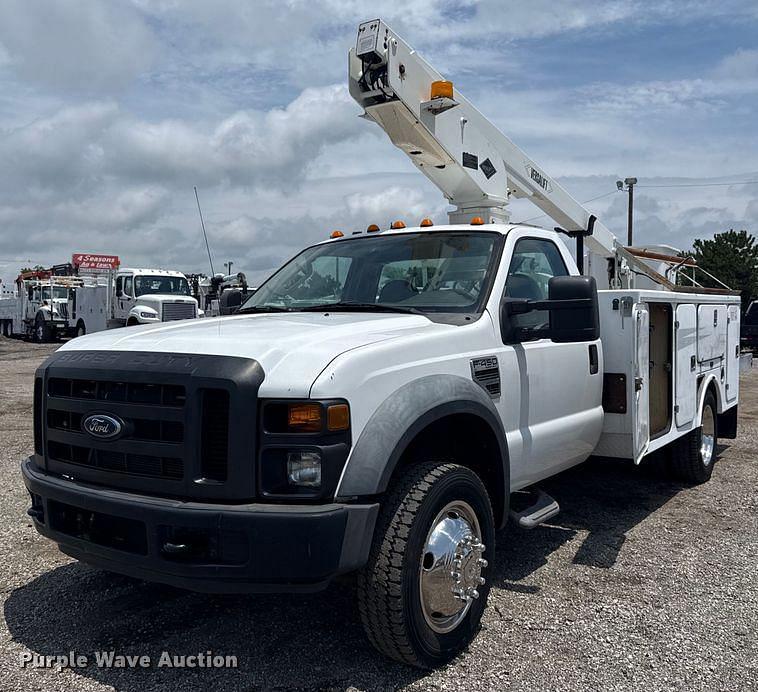 Image of Ford F-450 Primary image