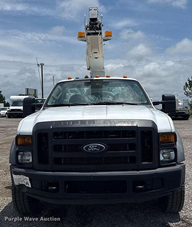 Image of Ford F-450 equipment image 1