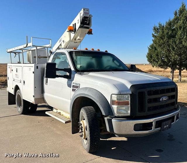 Image of Ford F-450 equipment image 2