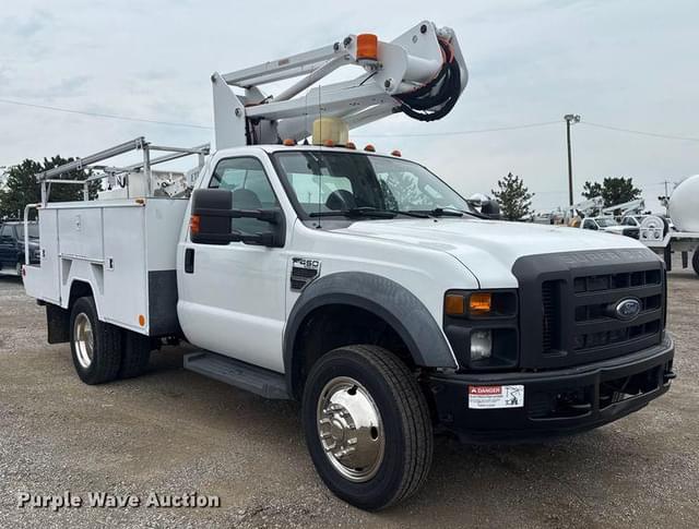 Image of Ford F-450 equipment image 2