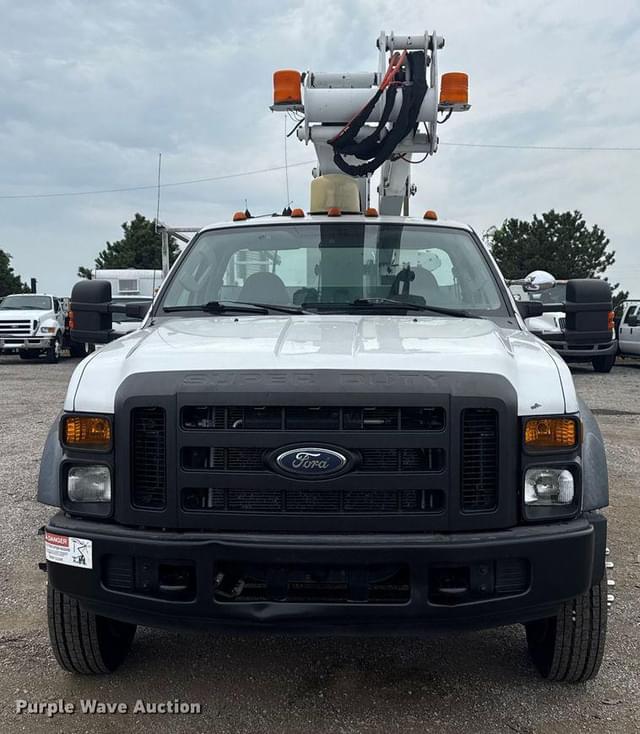 Image of Ford F-450 equipment image 1