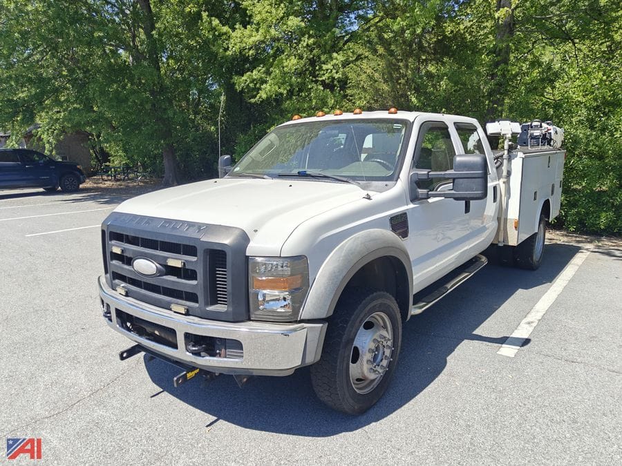 2008 Ford F-450 Equipment Image0