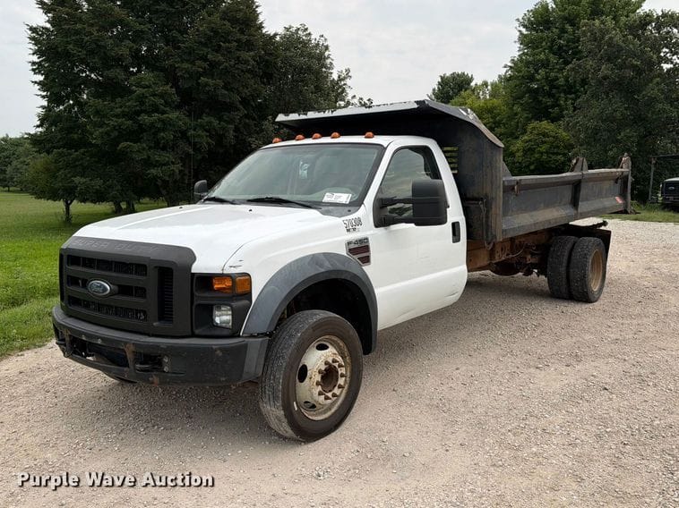 2008 Ford F-450 Equipment Image0