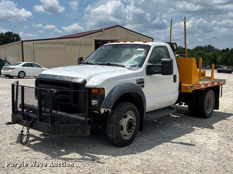 2008 Ford F-450 Equipment Image0