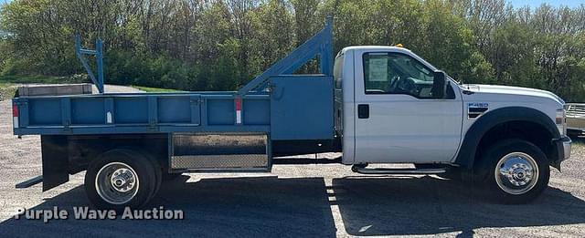 Image of Ford F-450 equipment image 4