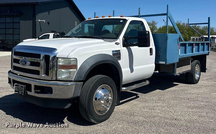 Image of Ford F-450 Primary image