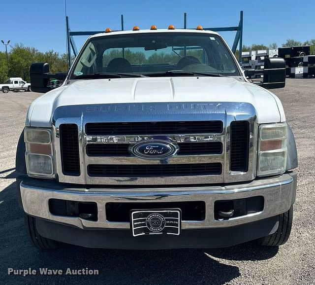 Image of Ford F-450 equipment image 1