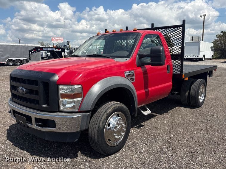 2008 Ford F-450 Equipment Image0