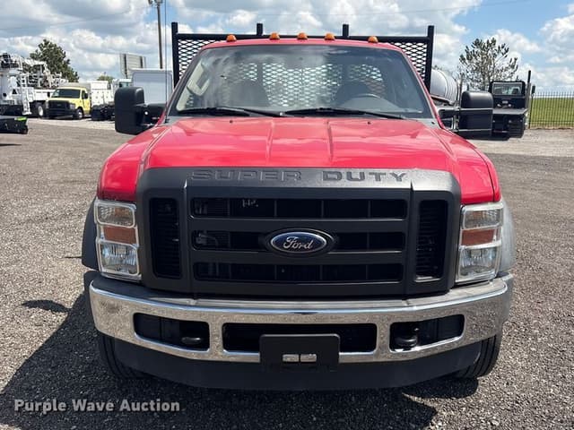 Image of Ford F-450 equipment image 1