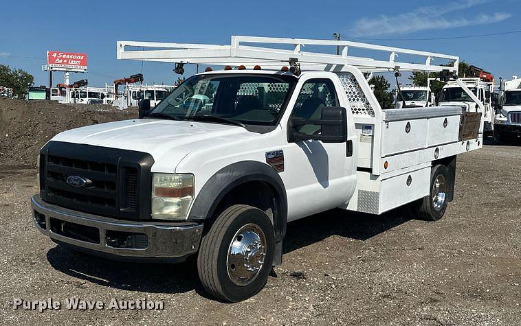 Image of Ford F-450 Primary image