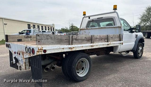 Image of Ford F-450 equipment image 4