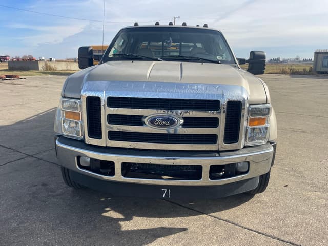 Image of Ford F-450 equipment image 1